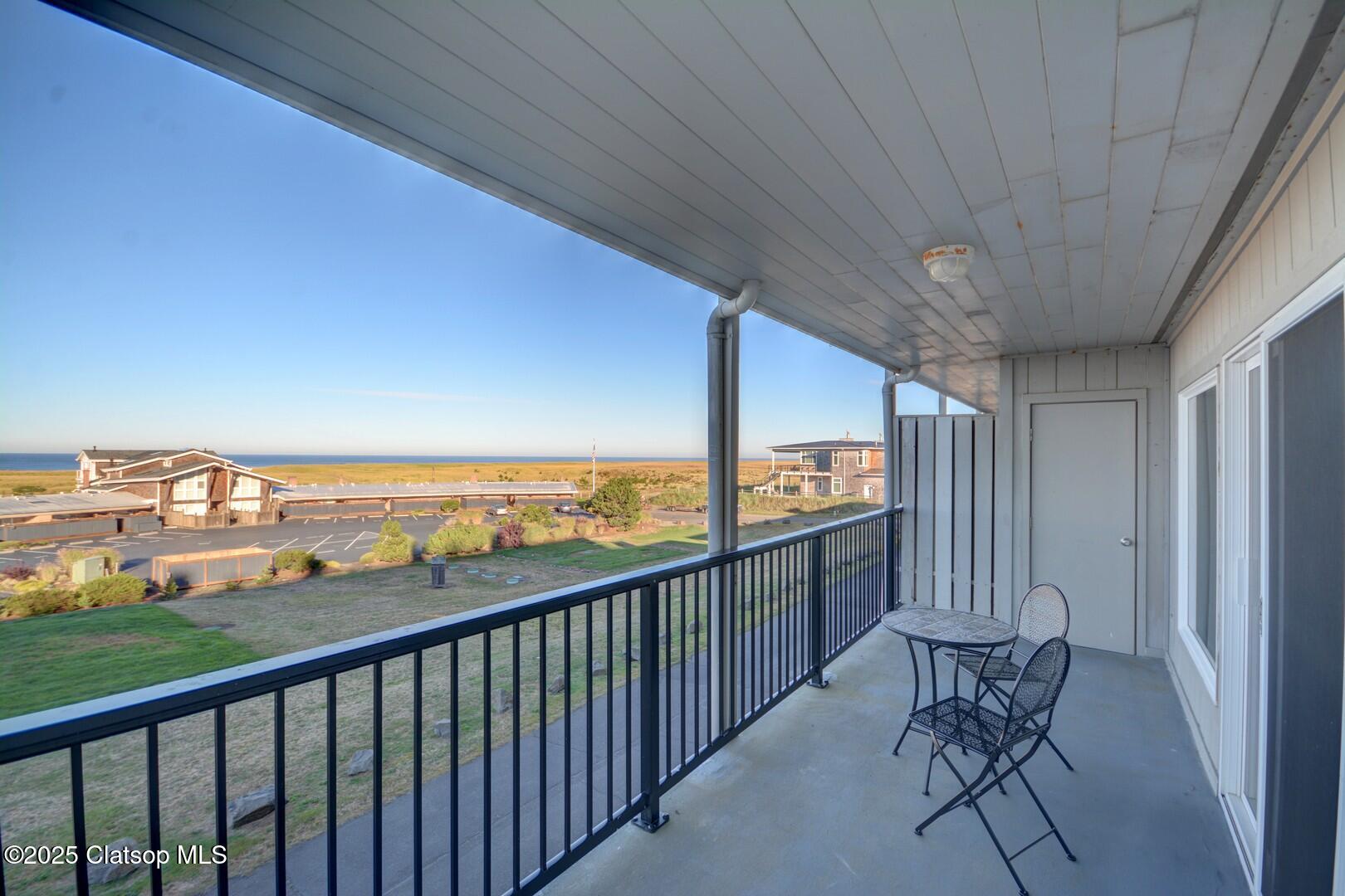 203 Pacific Palisades Street Property Photo 16