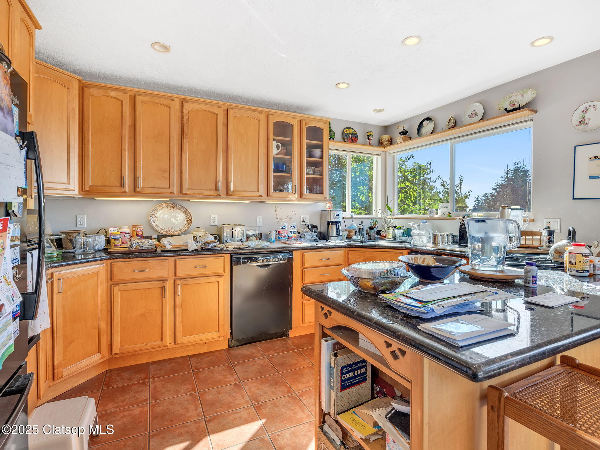 325 W Niagara Avenue Property Photo 10