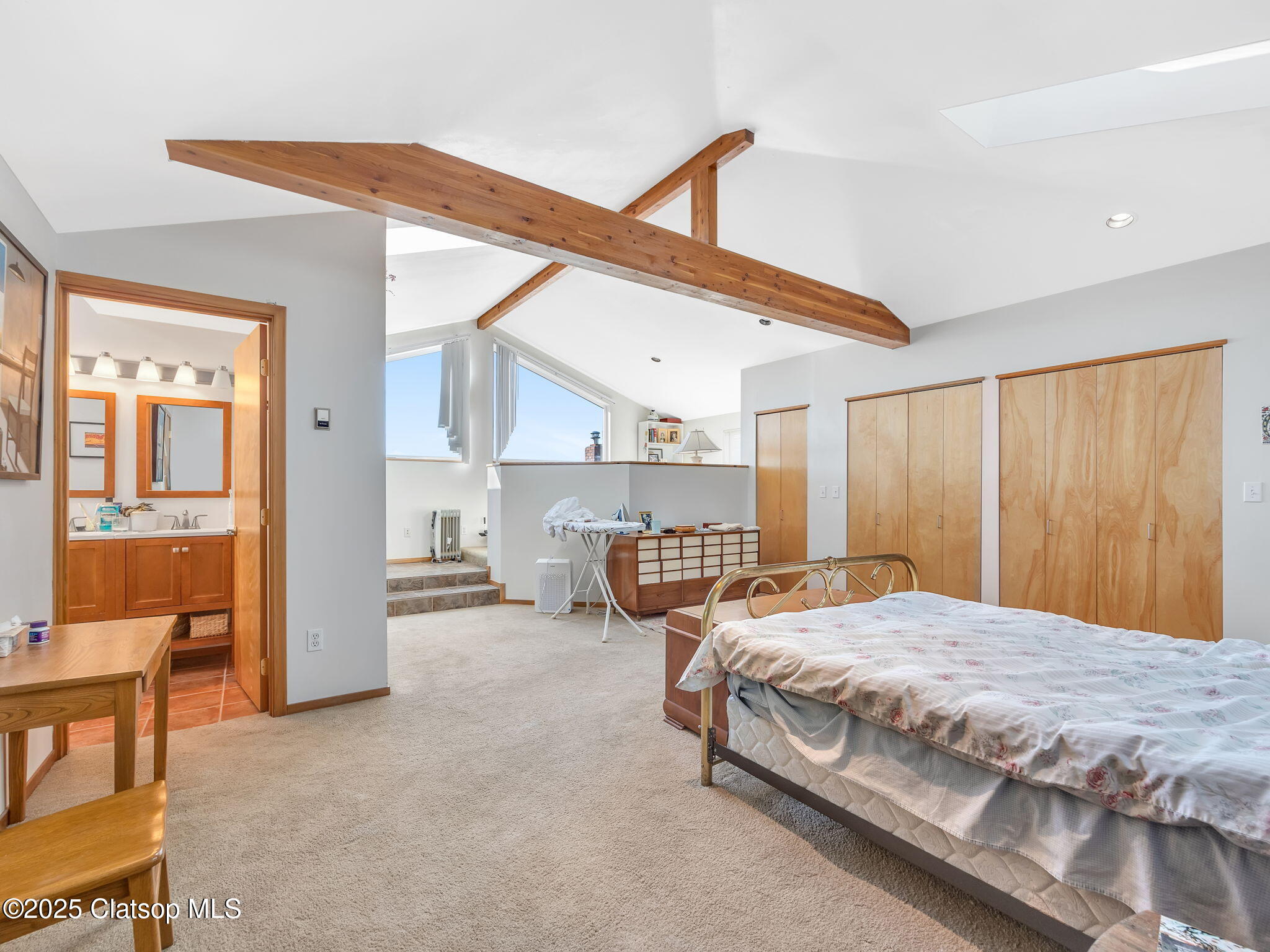 325 W Niagara Avenue Property Photo 19