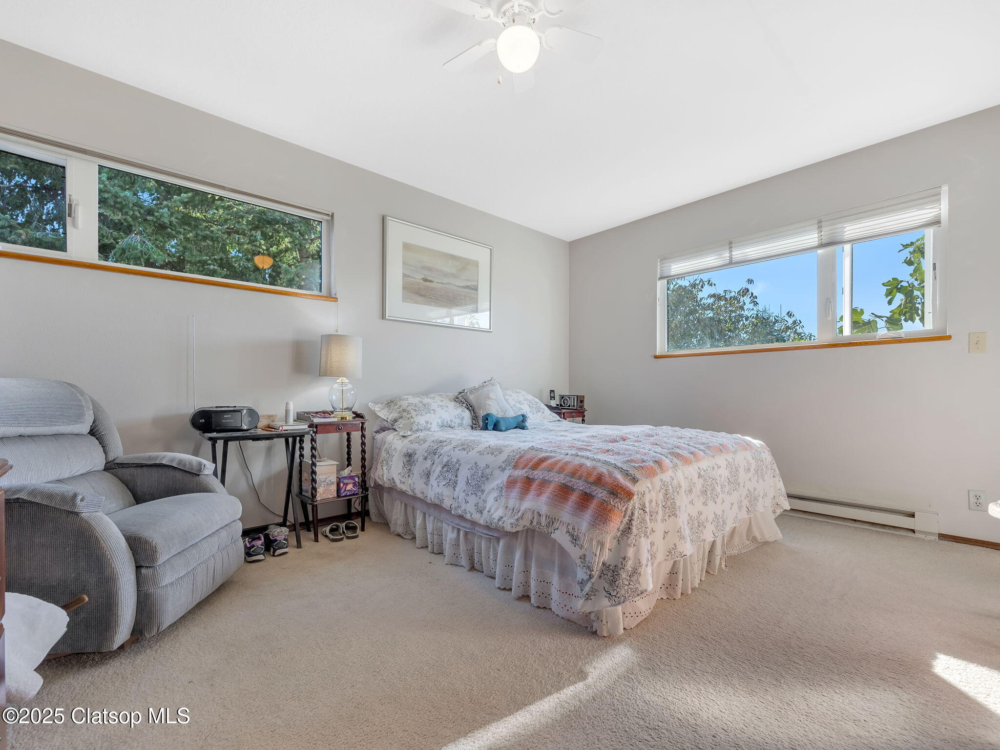 325 W Niagara Avenue Property Photo 25