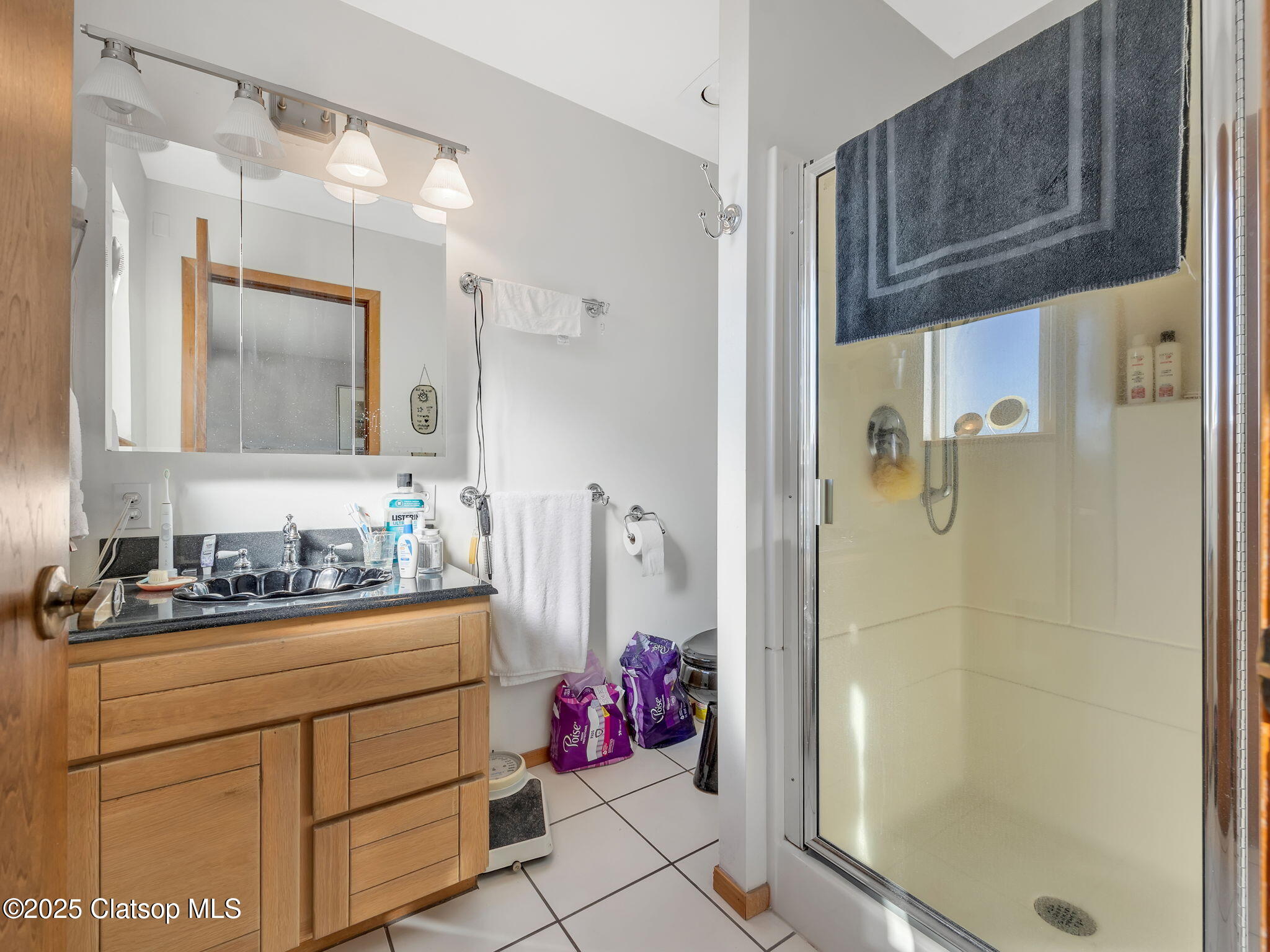 325 W Niagara Avenue Property Photo 28