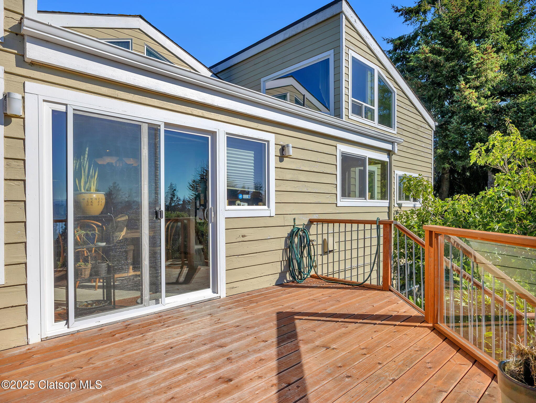 325 W Niagara Avenue Property Photo 42