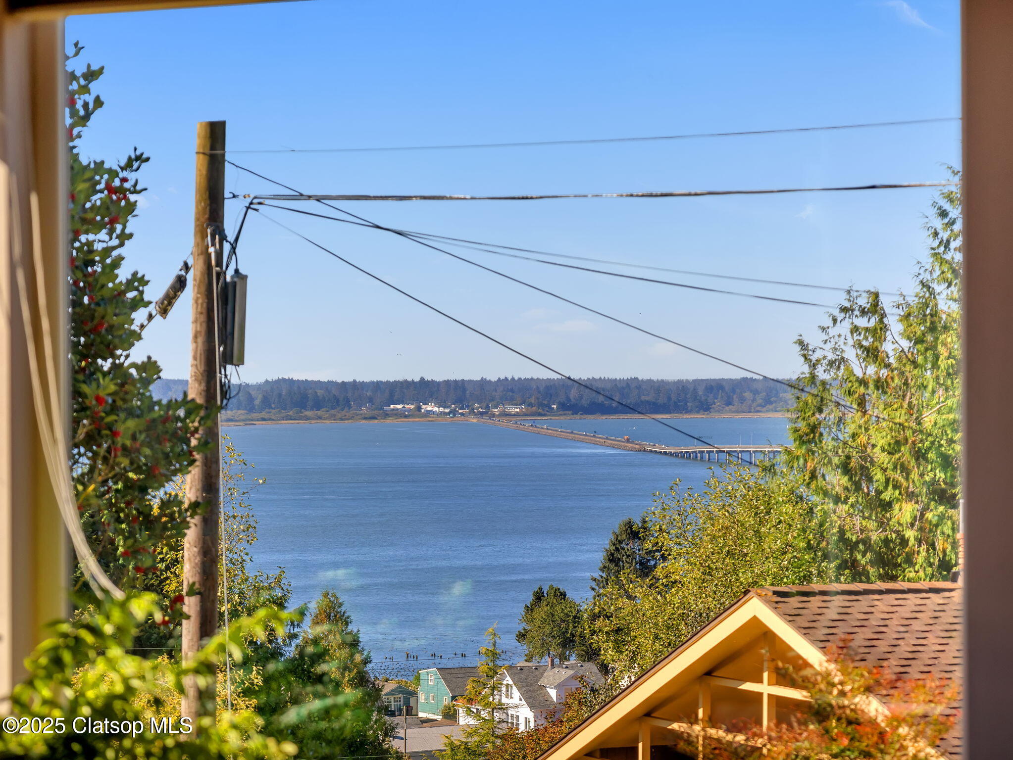 325 W Niagara Avenue Property Photo 43