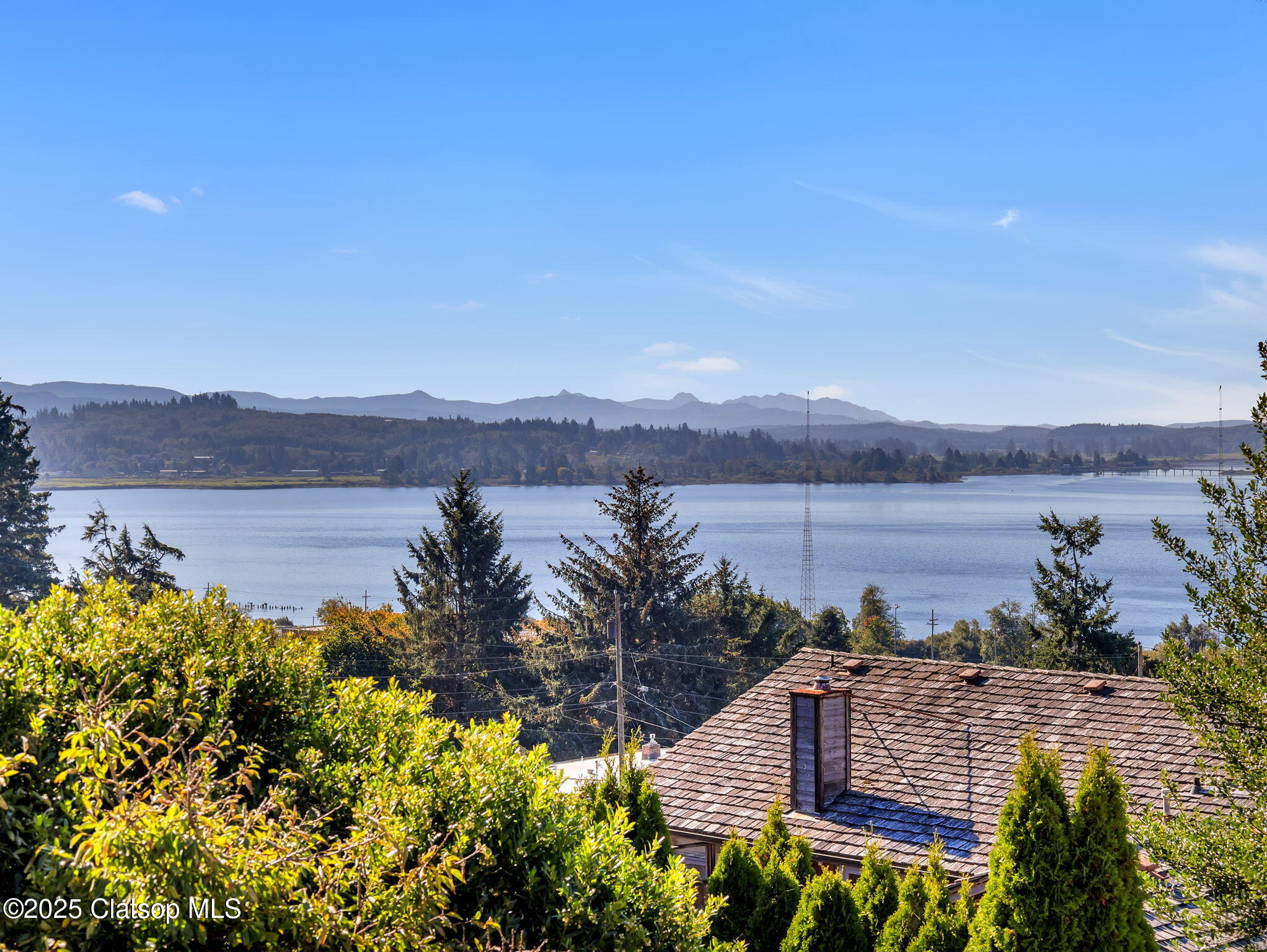 325 W Niagara Avenue Property Photo 45