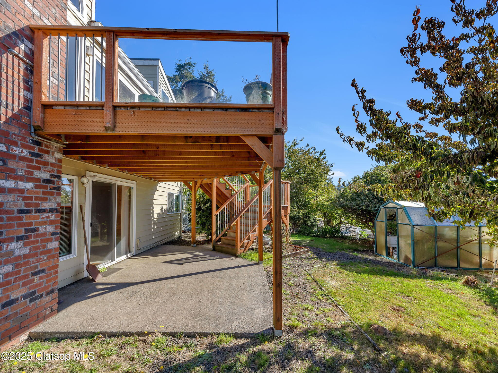 325 W Niagara Avenue Property Photo 49