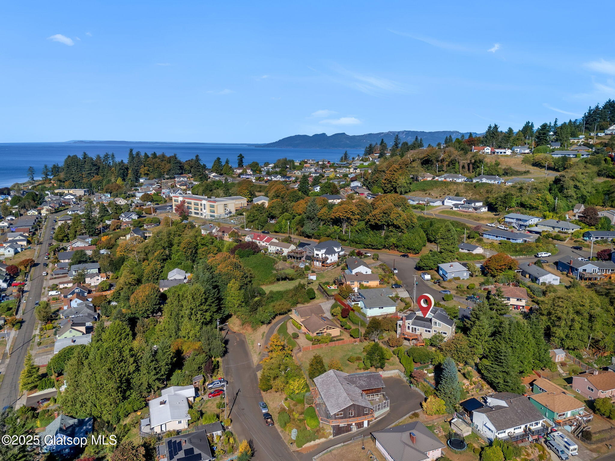 325 W Niagara Avenue Property Photo 55