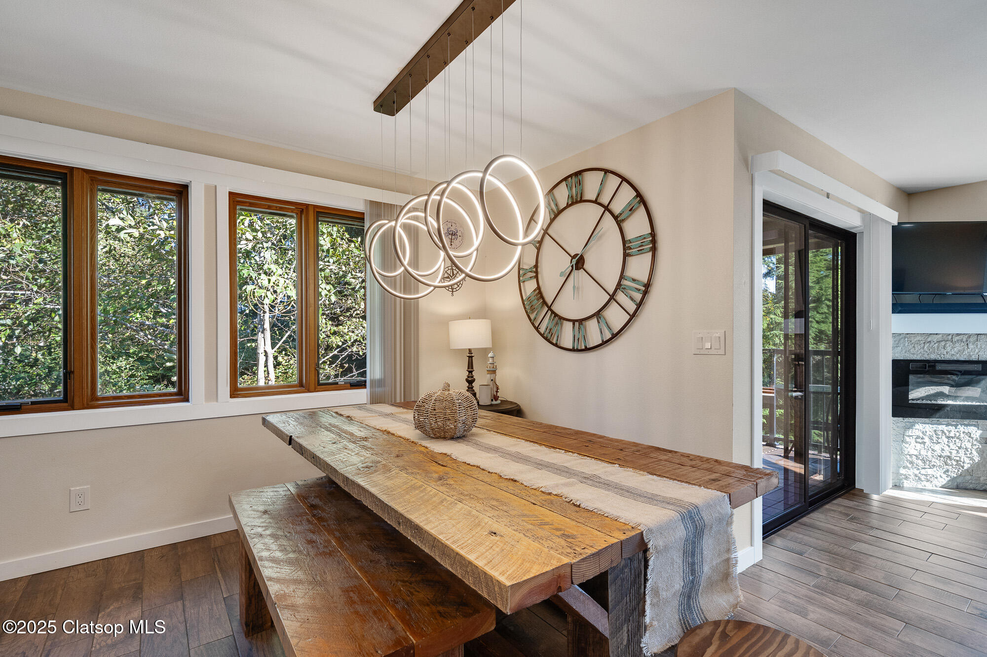 13150 D Street Property Photo 4