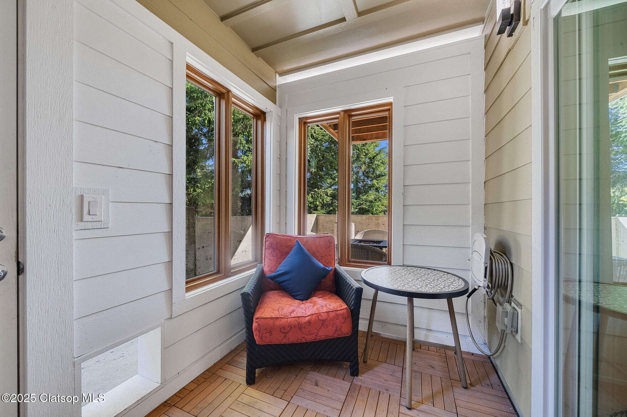 13150 D Street Property Photo 14