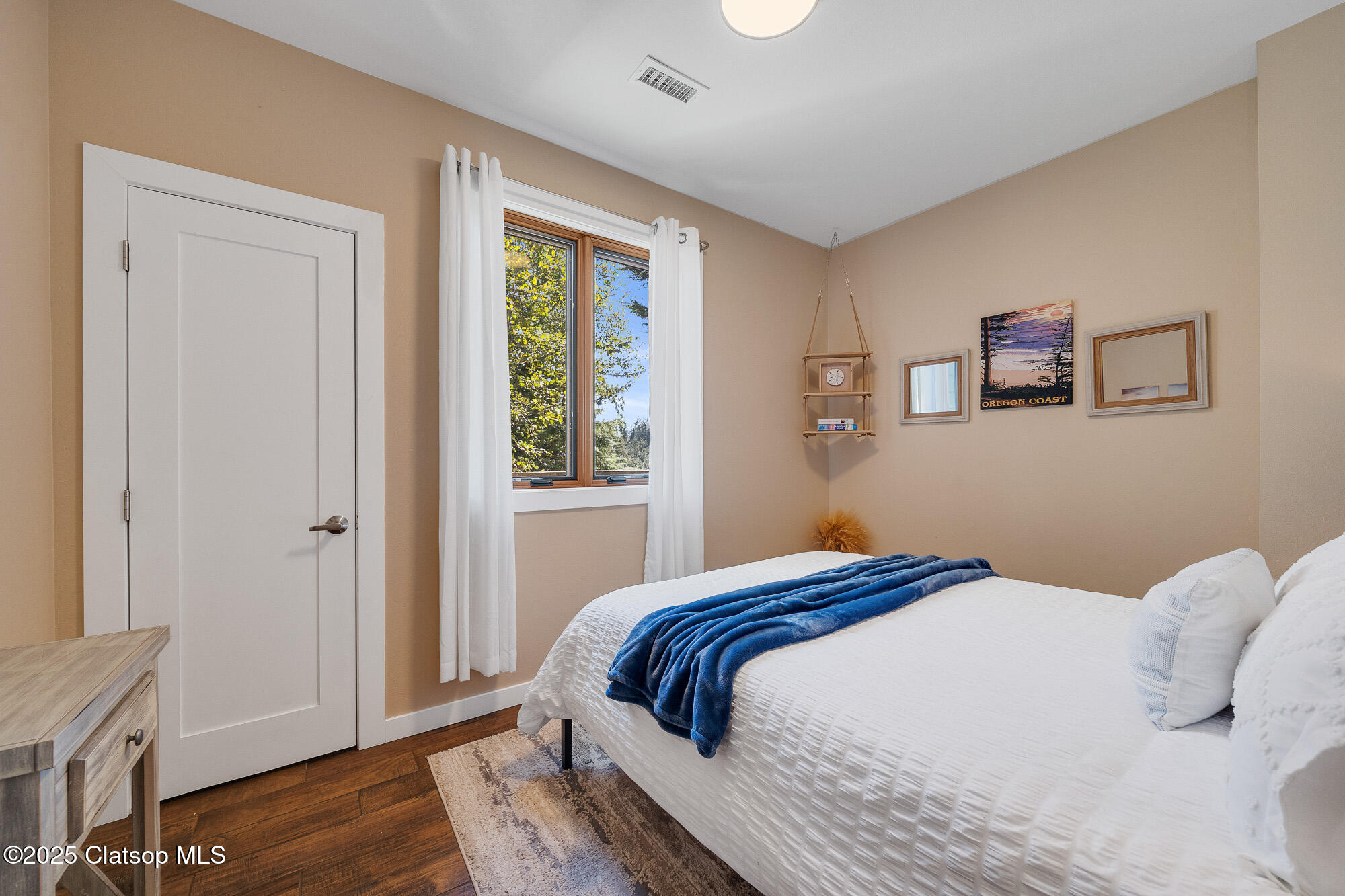 13150 D Street Property Photo 18