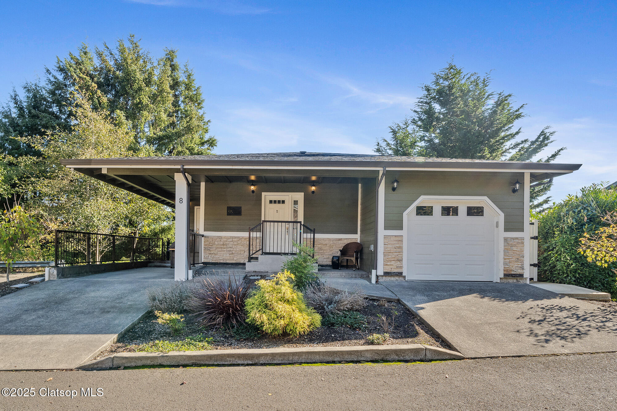 13150 D Street Property Photo 25