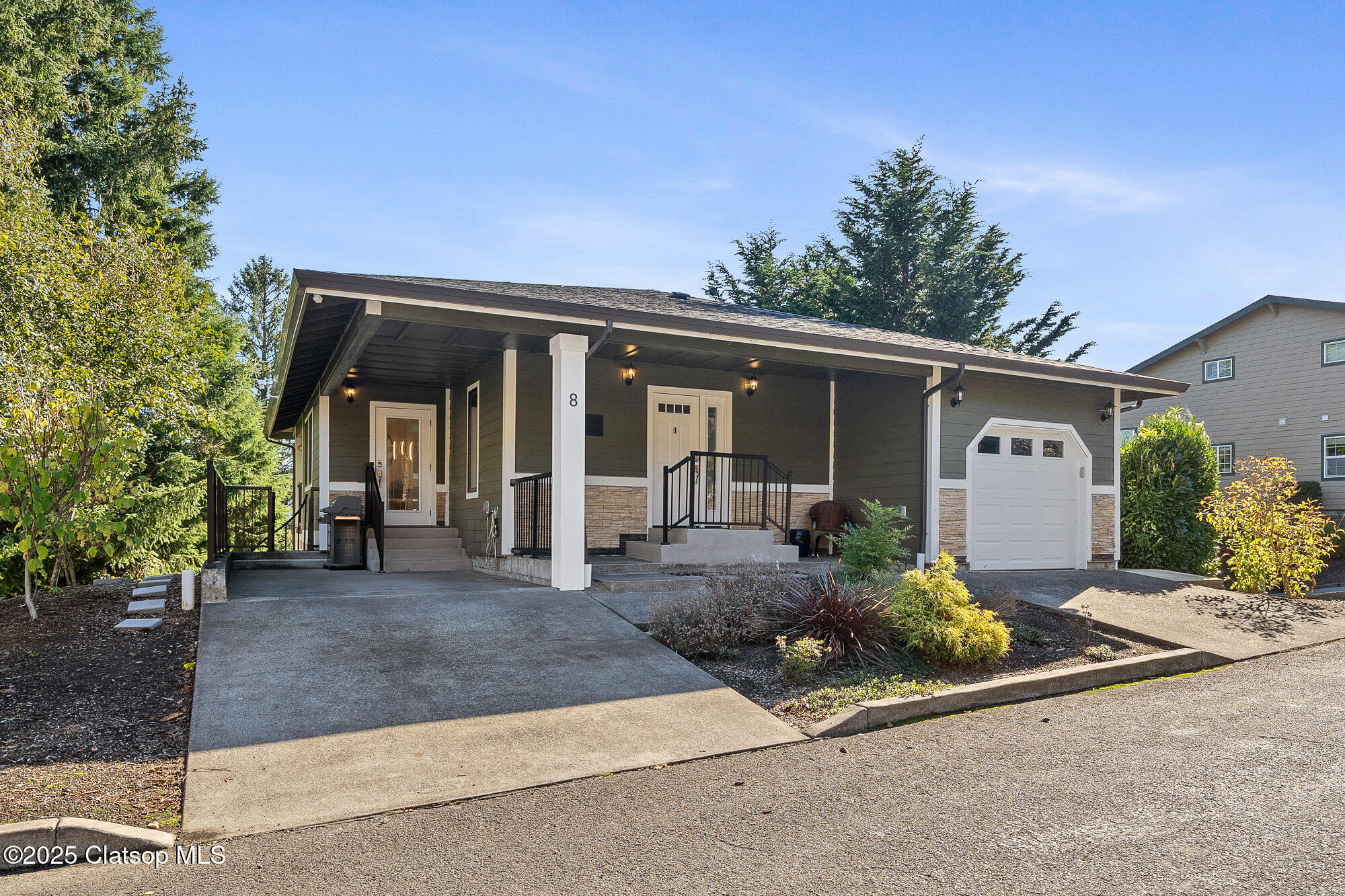 13150 D Street Property Photo 26