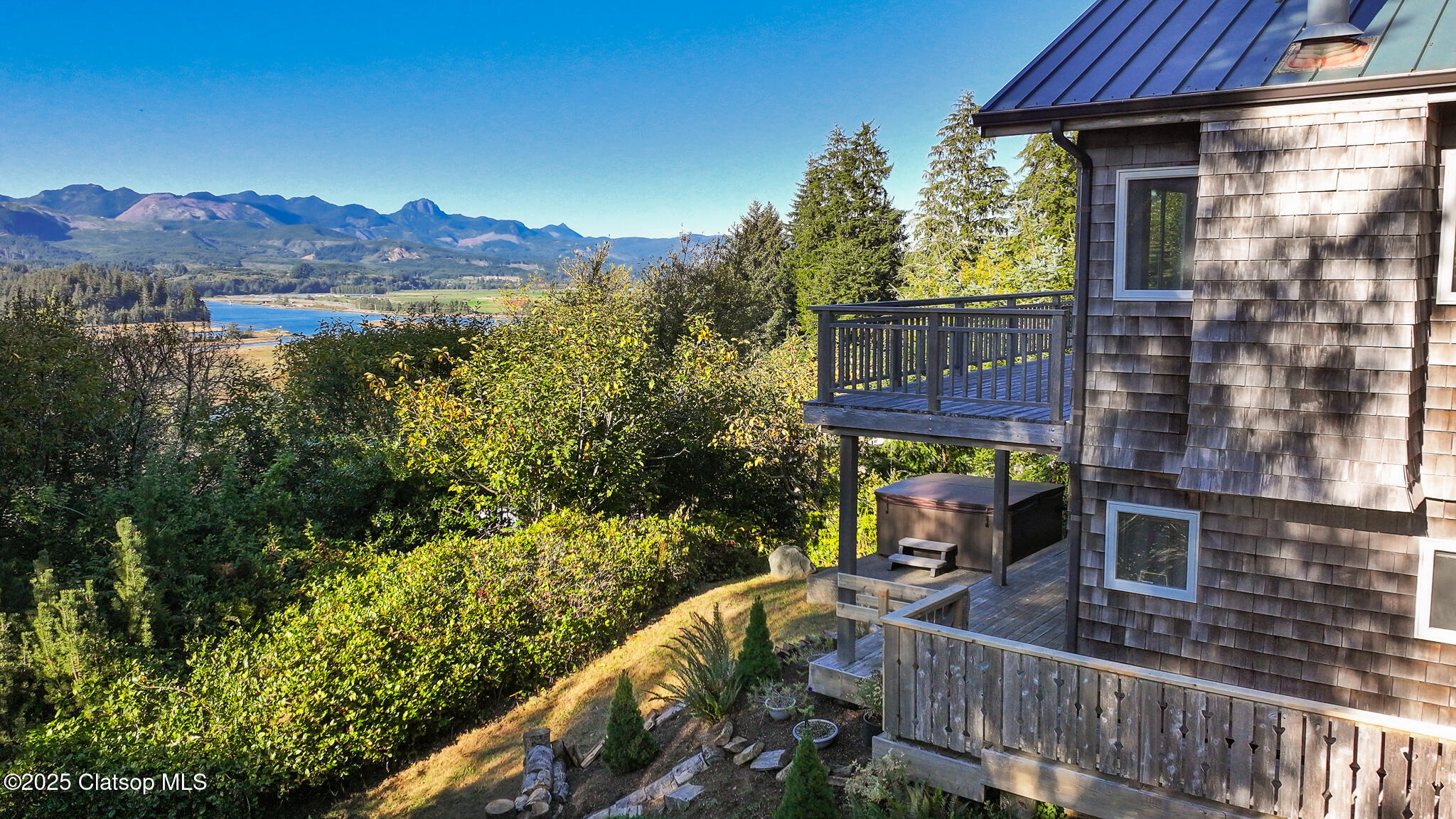 333 Vosburg Street Property Photo 1