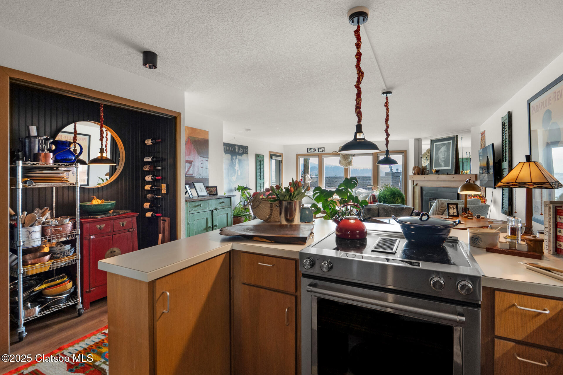 353 N Breakers Point Condo Drive Property Photo 3