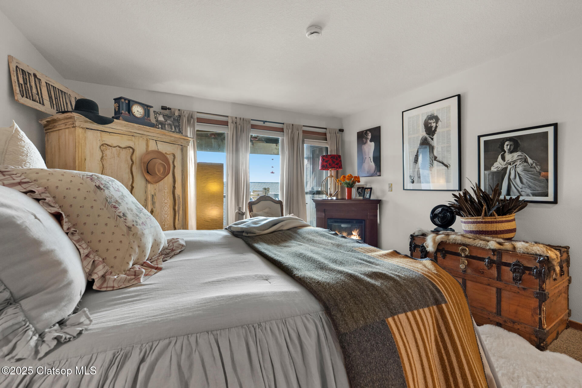 353 N Breakers Point Condo Drive Property Photo 11