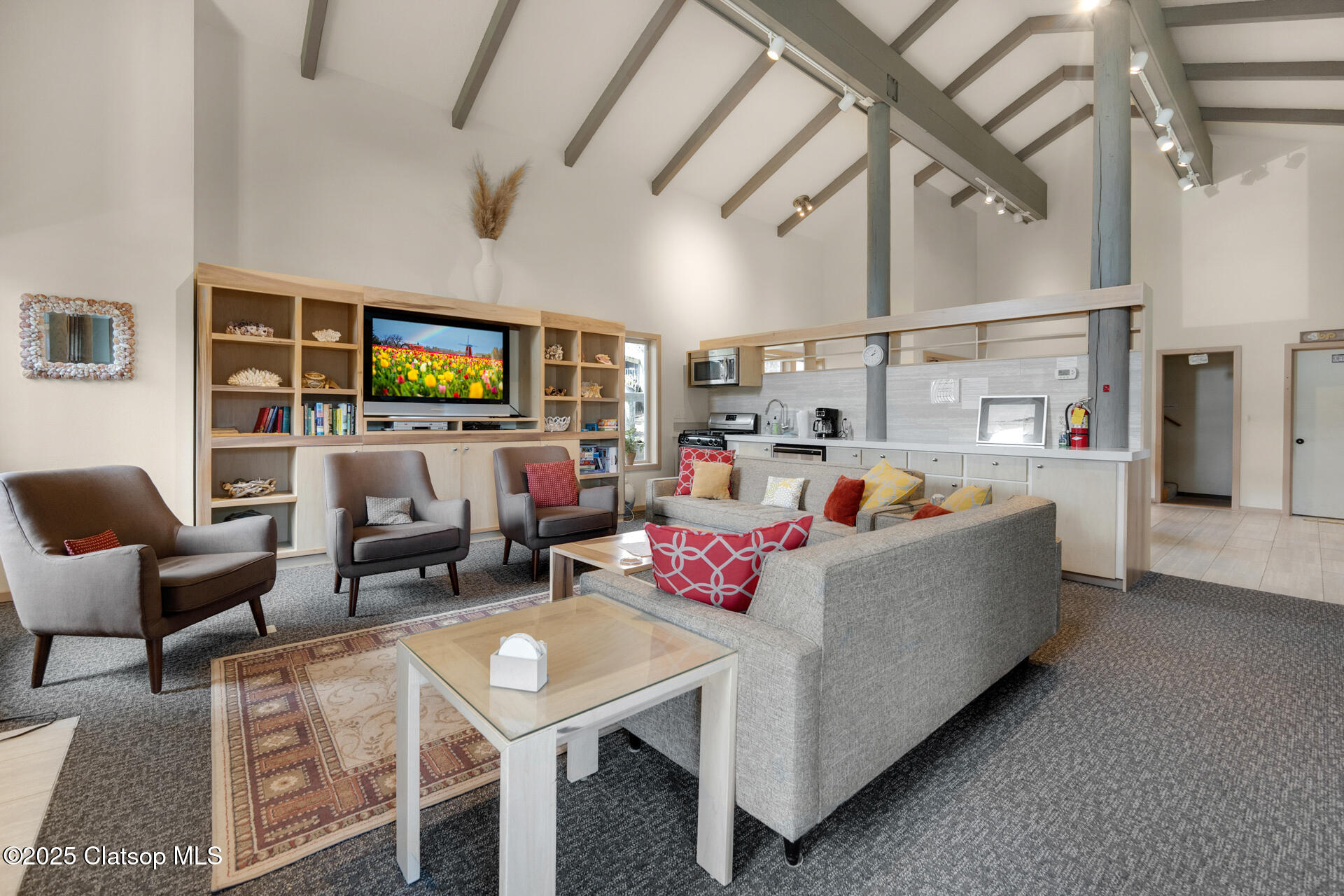 353 N Breakers Point Condo Drive Property Photo 17