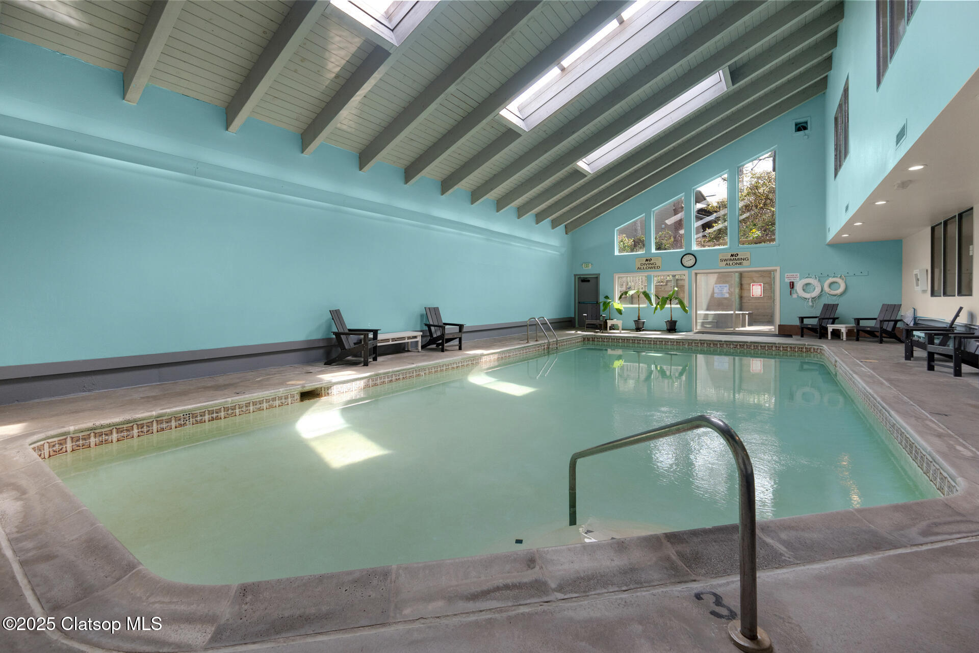 353 N Breakers Point Condo Drive Property Photo 22