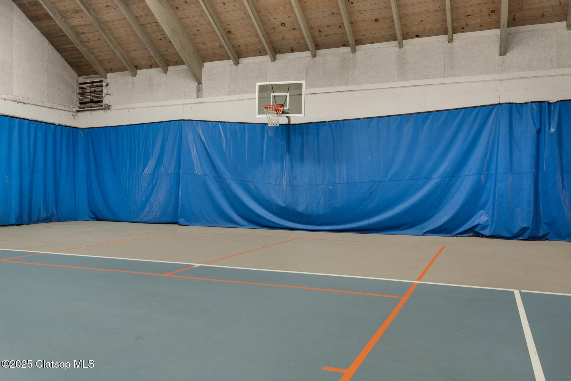 353 N Breakers Point Condo Drive Property Photo 26