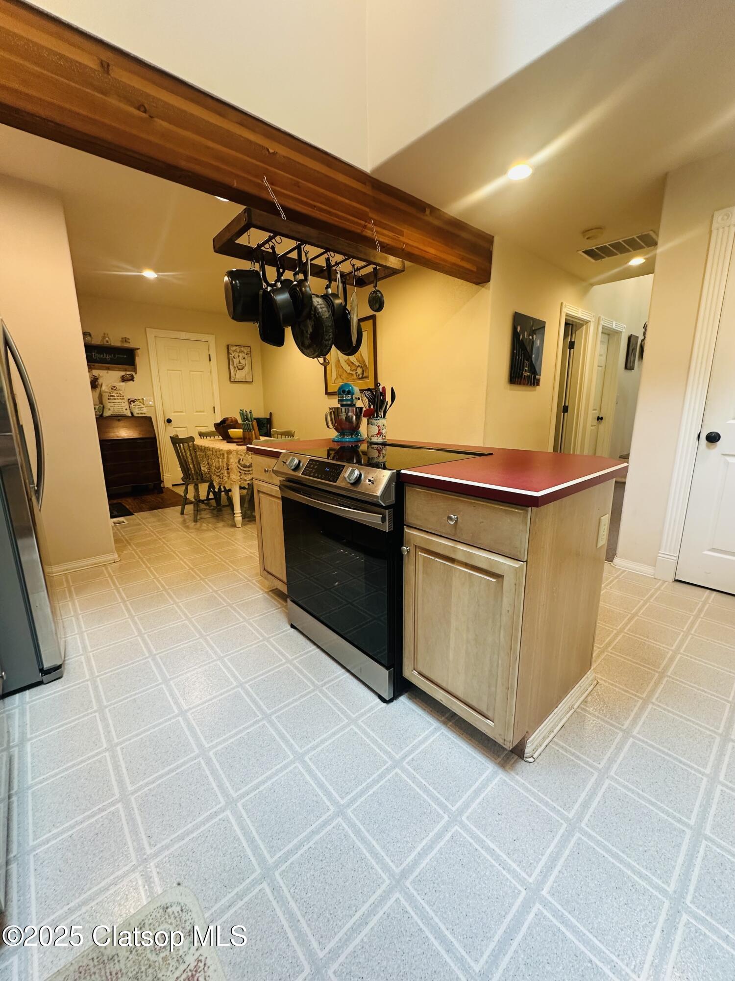 131 Arbor Lane Property Photo 16