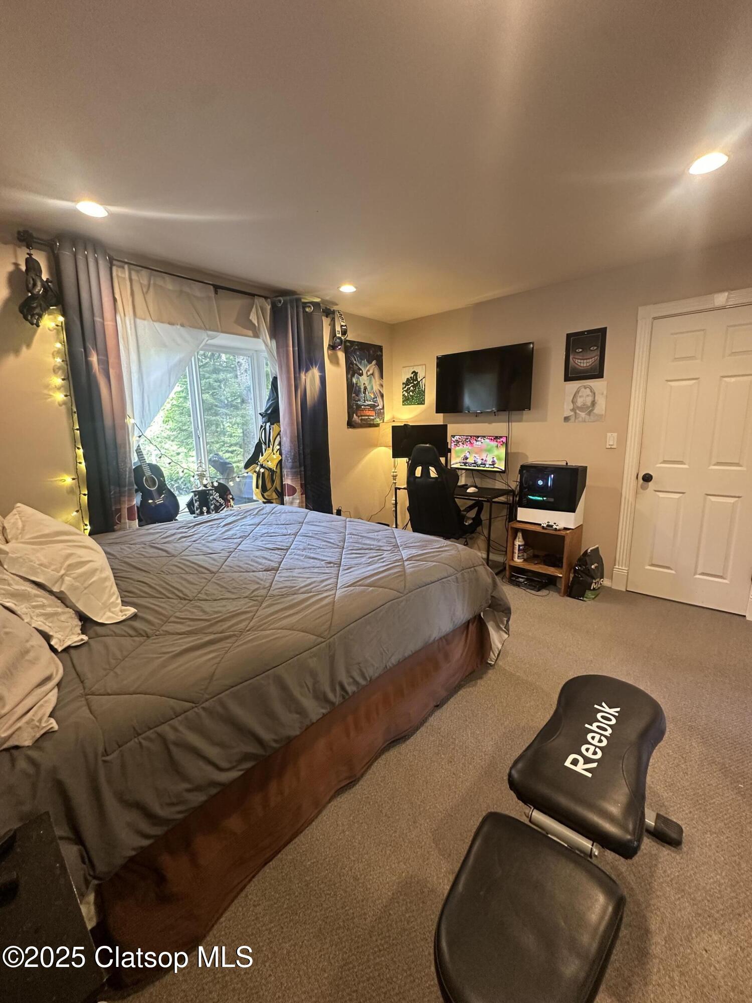 131 Arbor Lane Property Photo 18