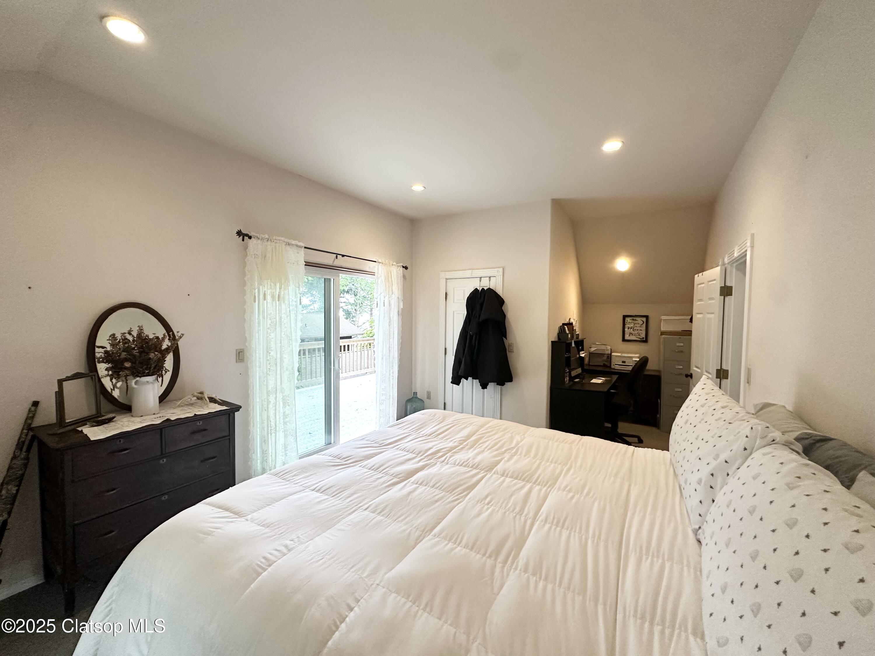 131 Arbor Lane Property Photo 30