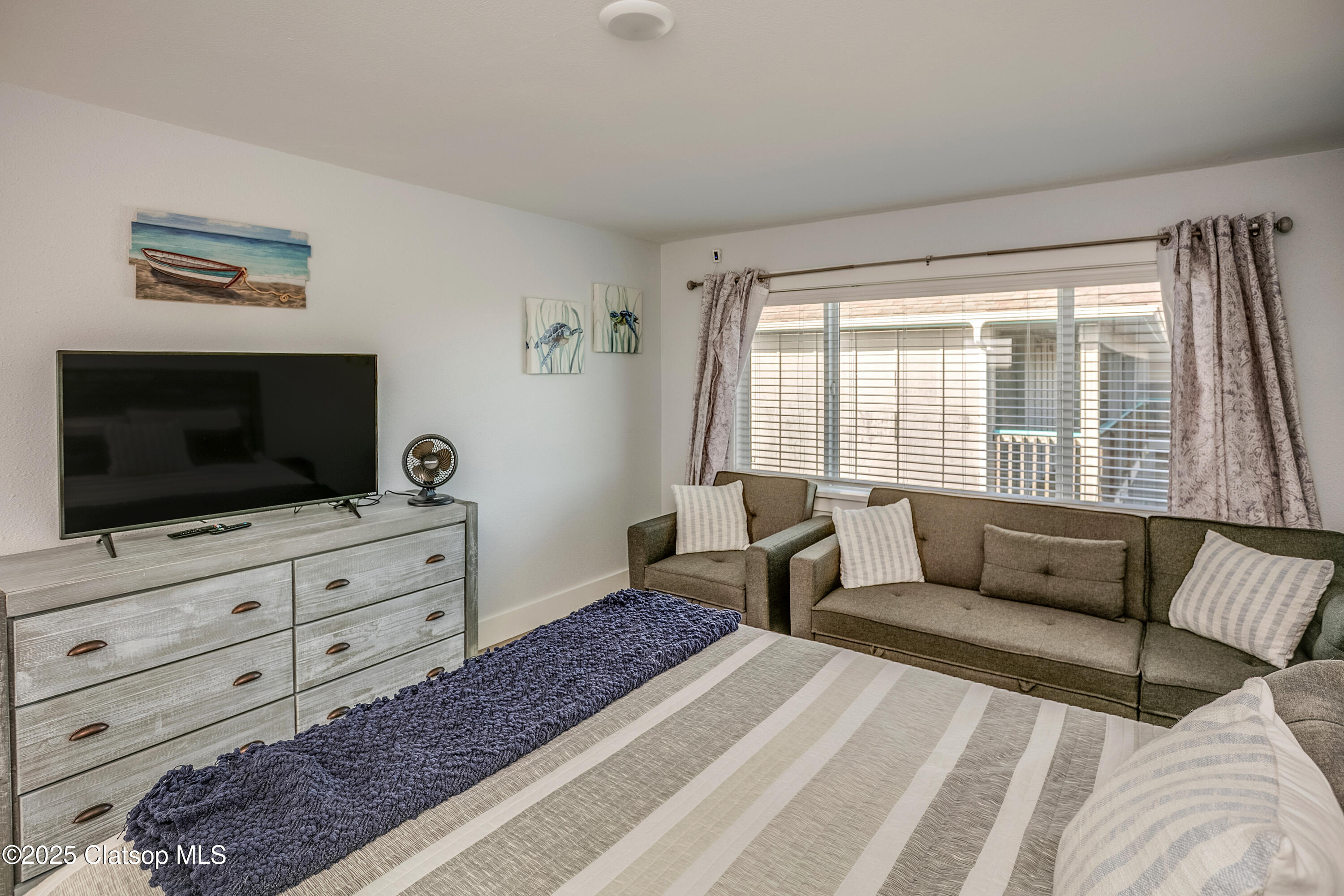 40 Ave. U Property Photo 8