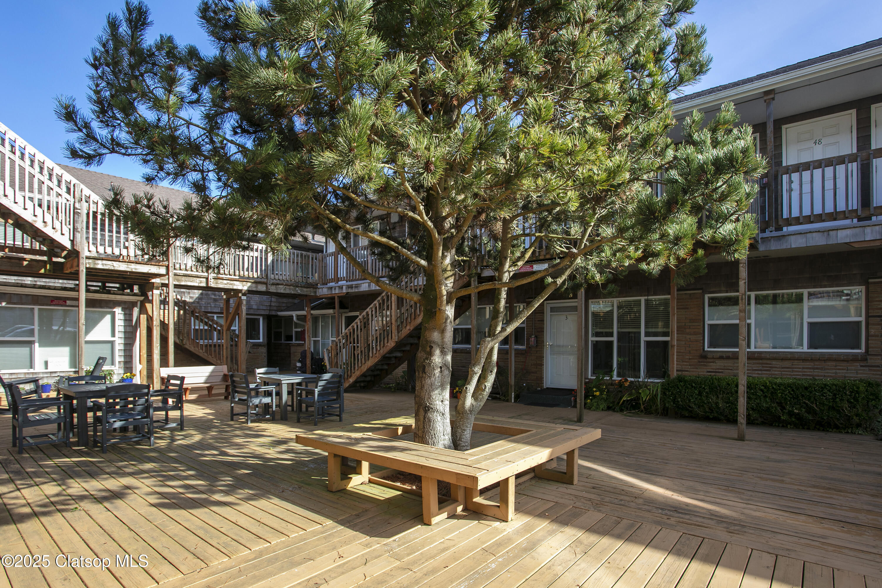 40 Ave. U Property Photo 18