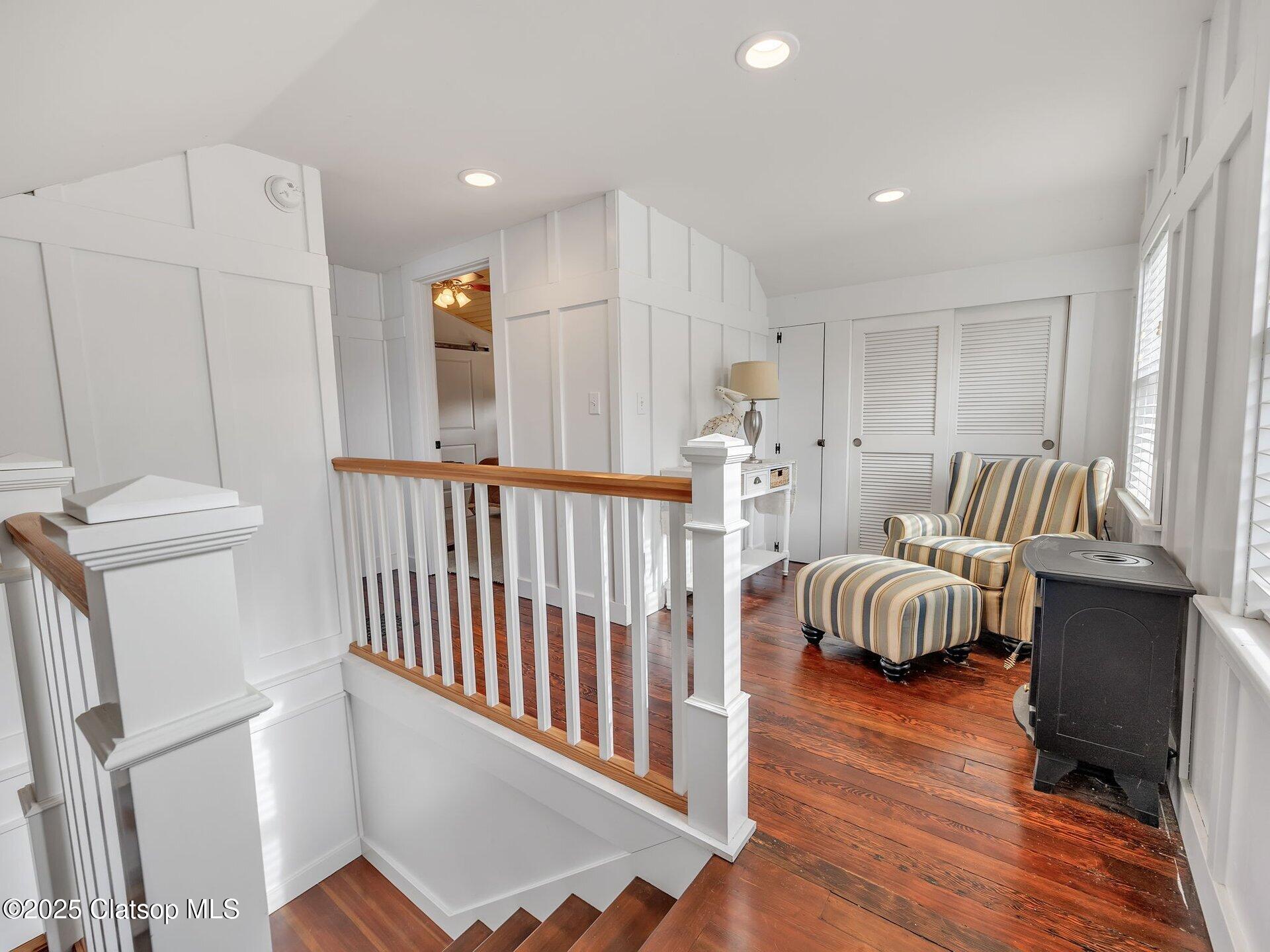 780 S Columbia Street Property Photo 25