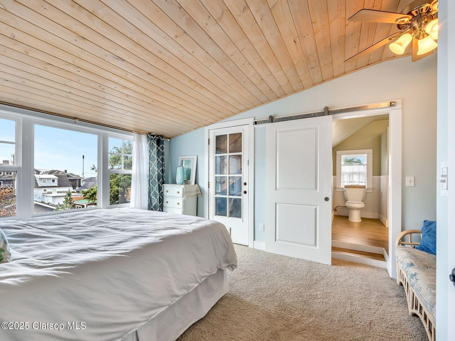 780 S Columbia Street Property Photo 27