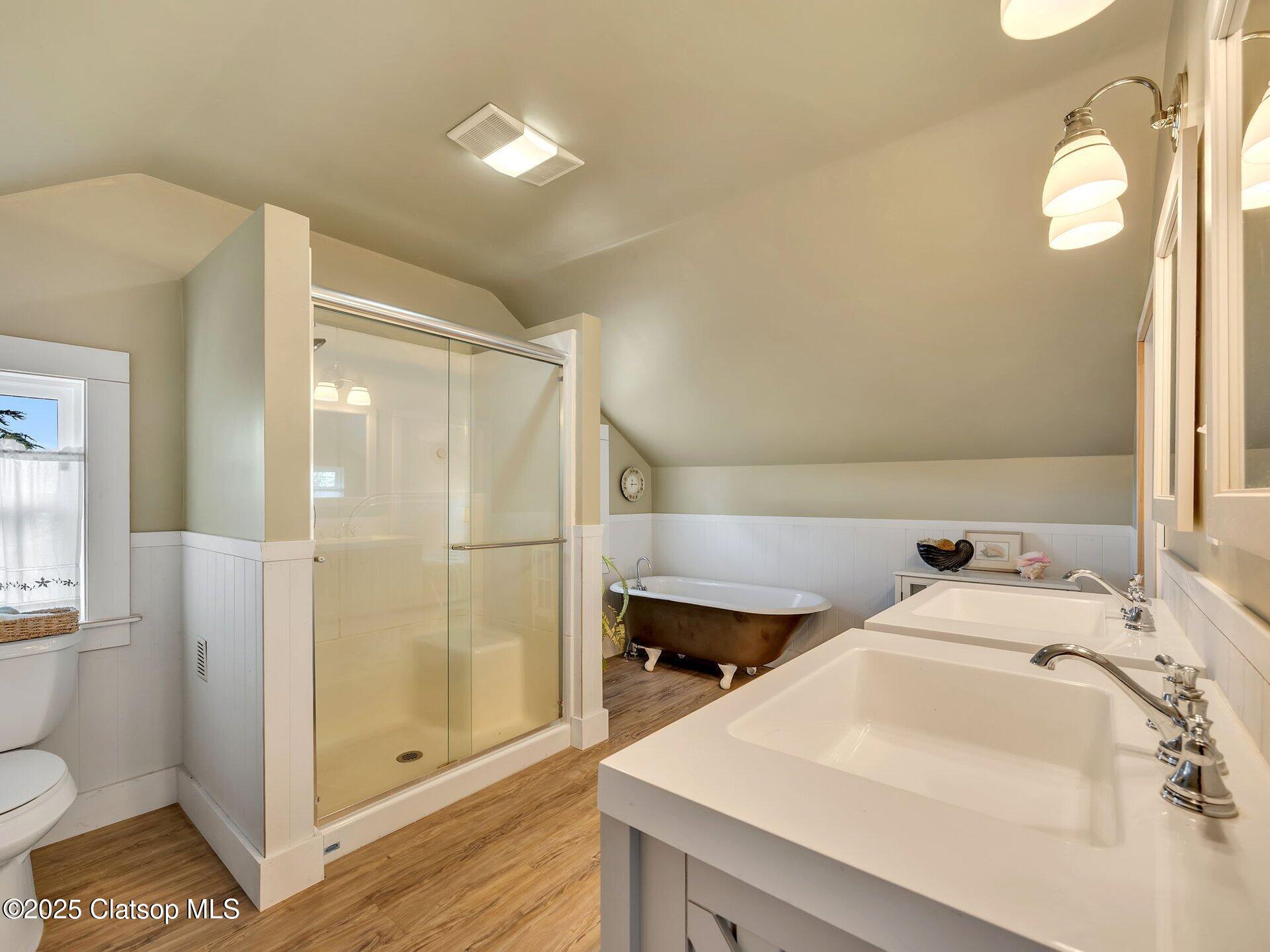 780 S Columbia Street Property Photo 30