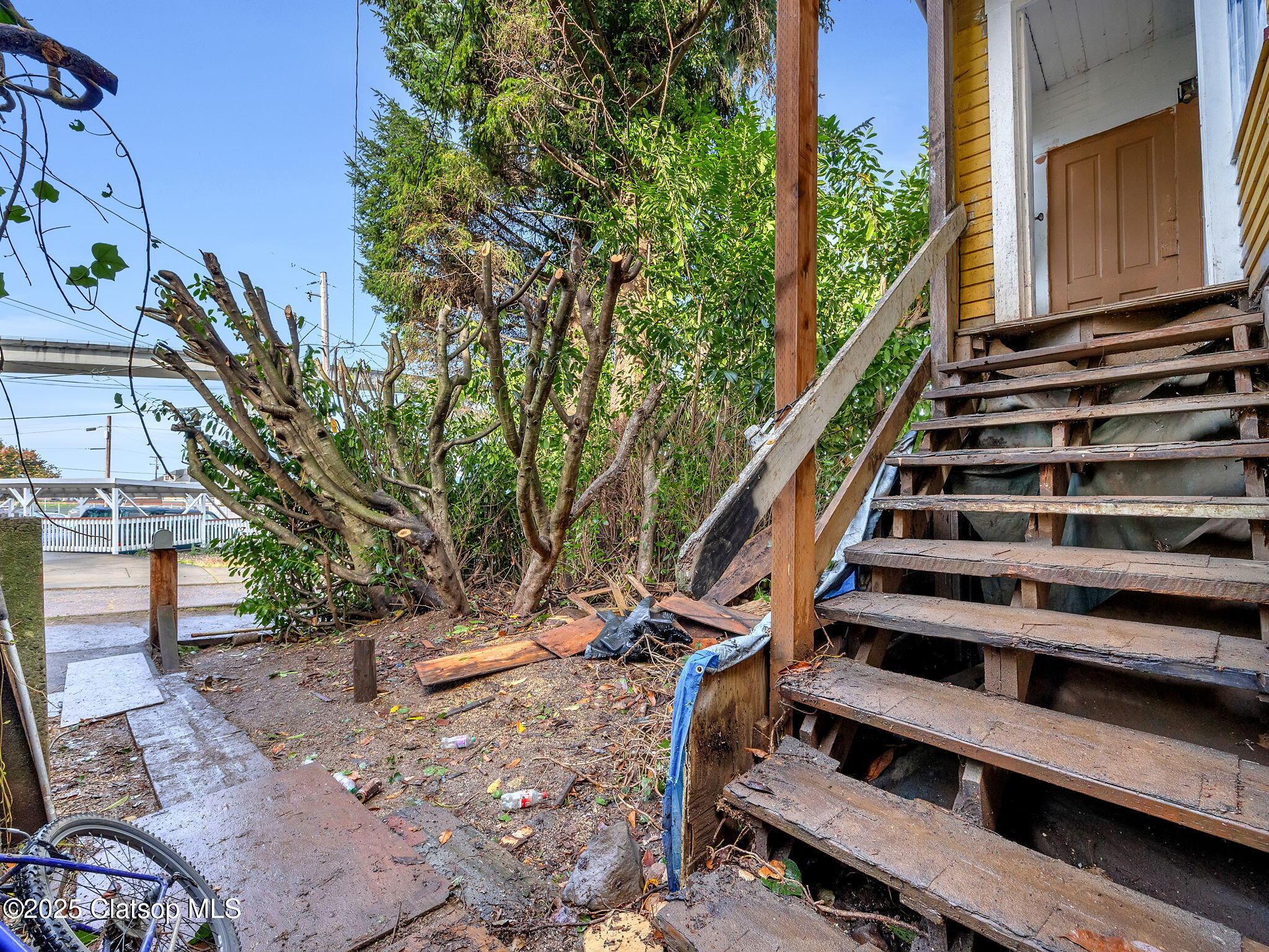 156 Lincoln Street Property Photo 4