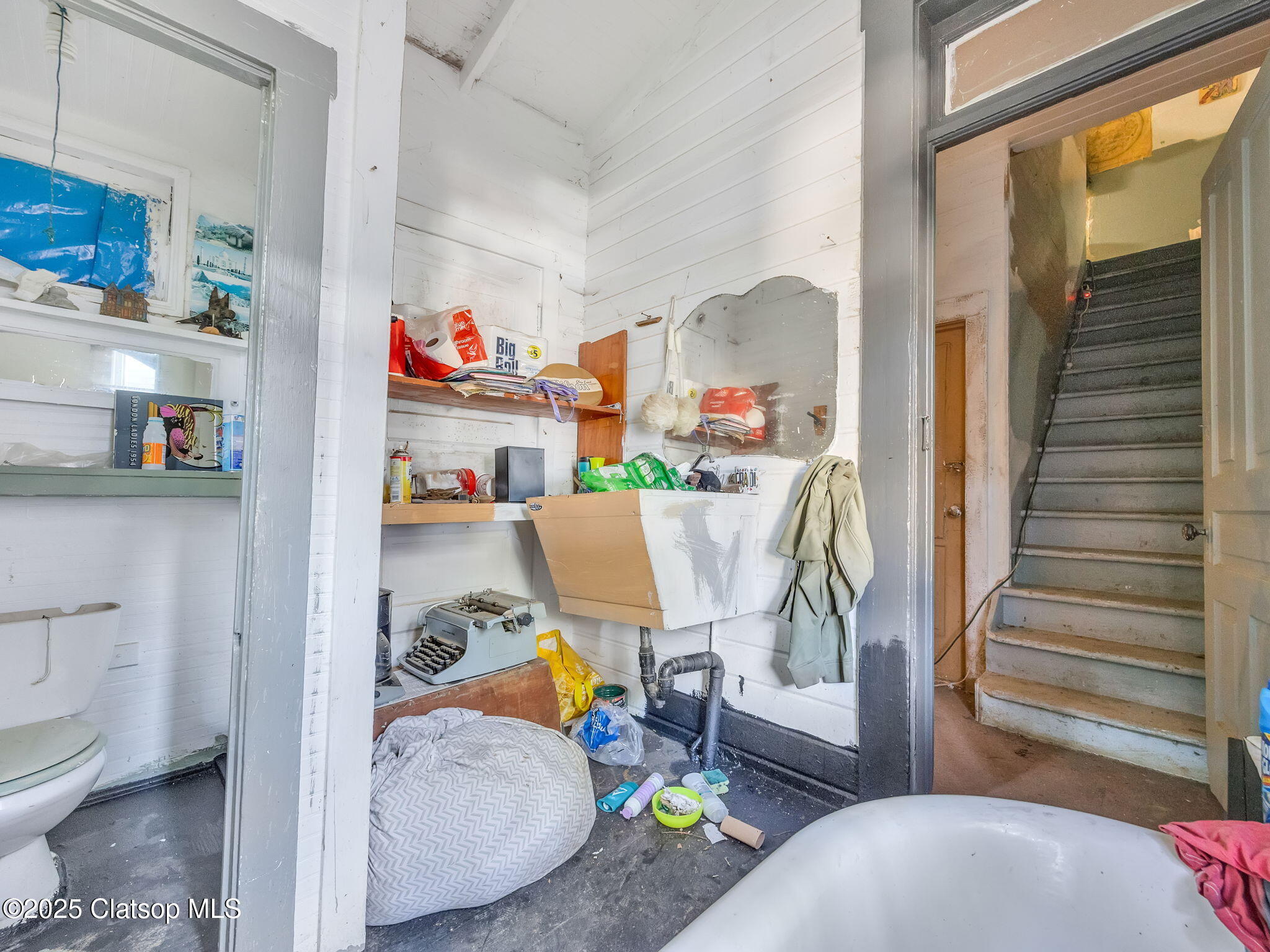 156 Lincoln Street Property Photo 15