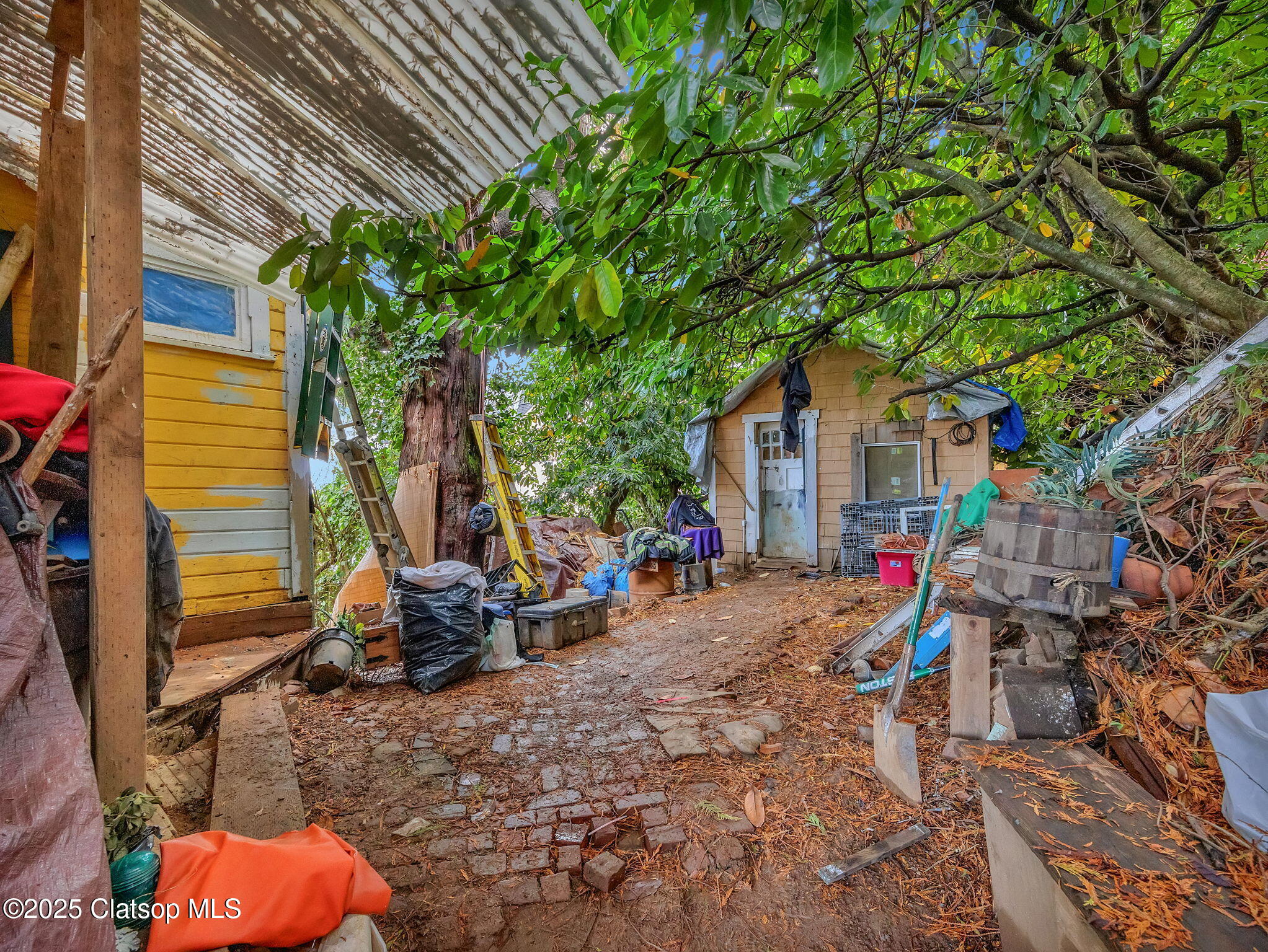 156 Lincoln Street Property Photo 22