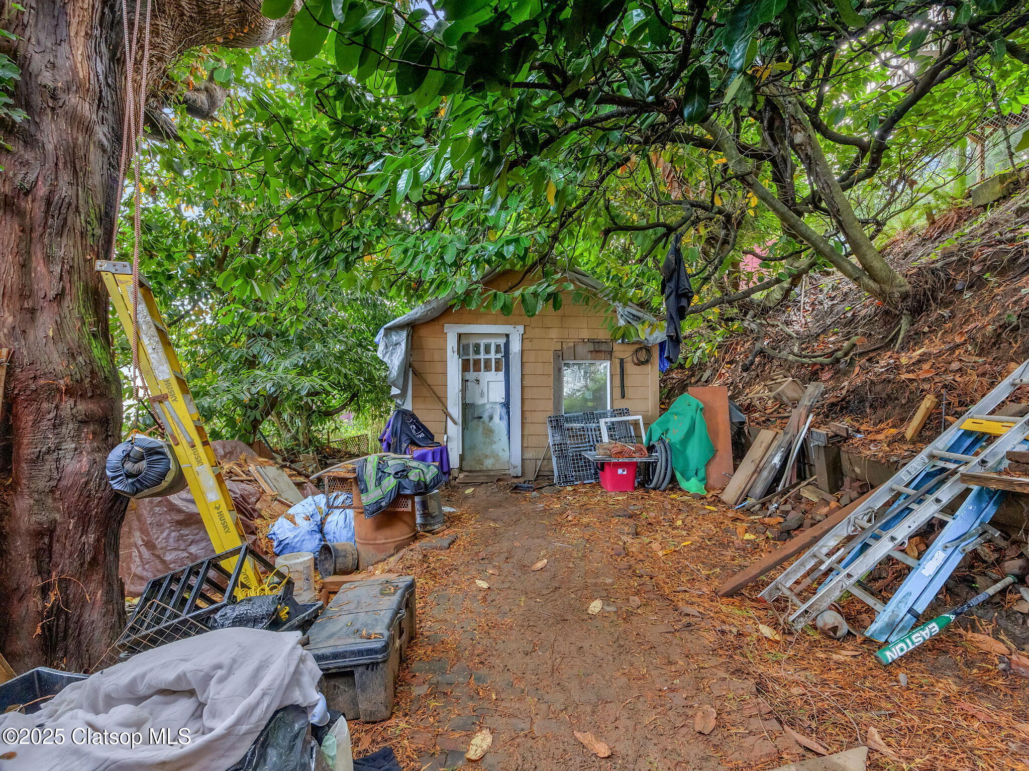 156 Lincoln Street Property Photo 24