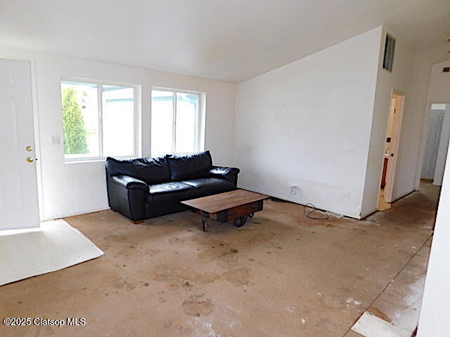 1100 Nw Warrenton Dr #359 Property Photo 6