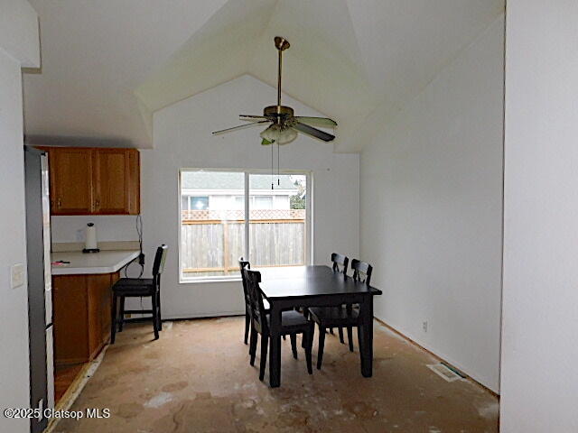 1100 Nw Warrenton Dr #359 Property Photo 7