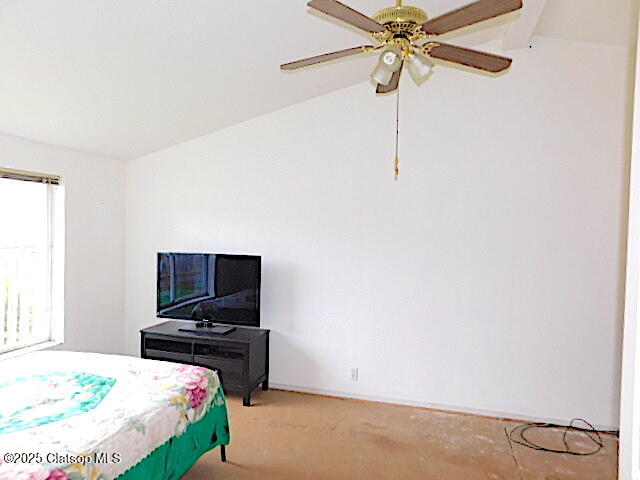 1100 Nw Warrenton Dr #359 Property Photo 16