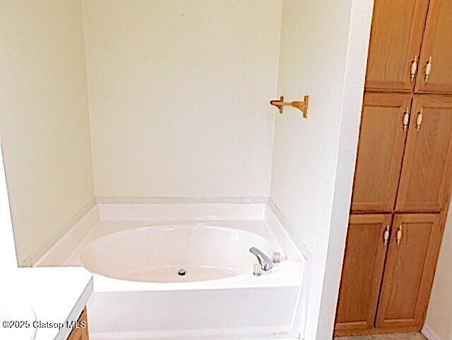 1100 Nw Warrenton Dr #359 Property Photo 23