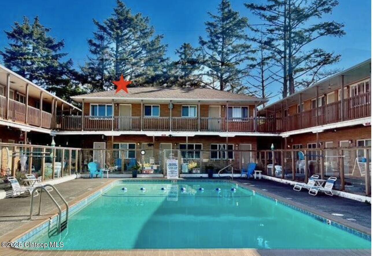 2233 Beach Dr Property Photo 1