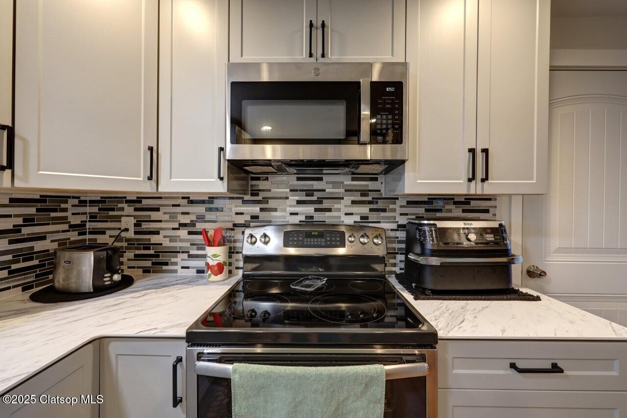 246 W Harbor Street Property Photo 11