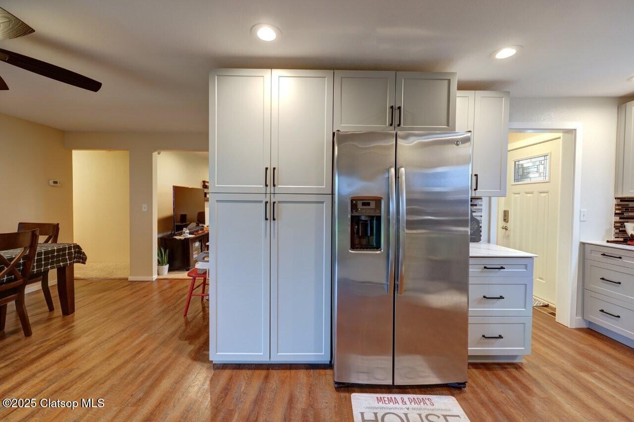 246 W Harbor Street Property Photo 14