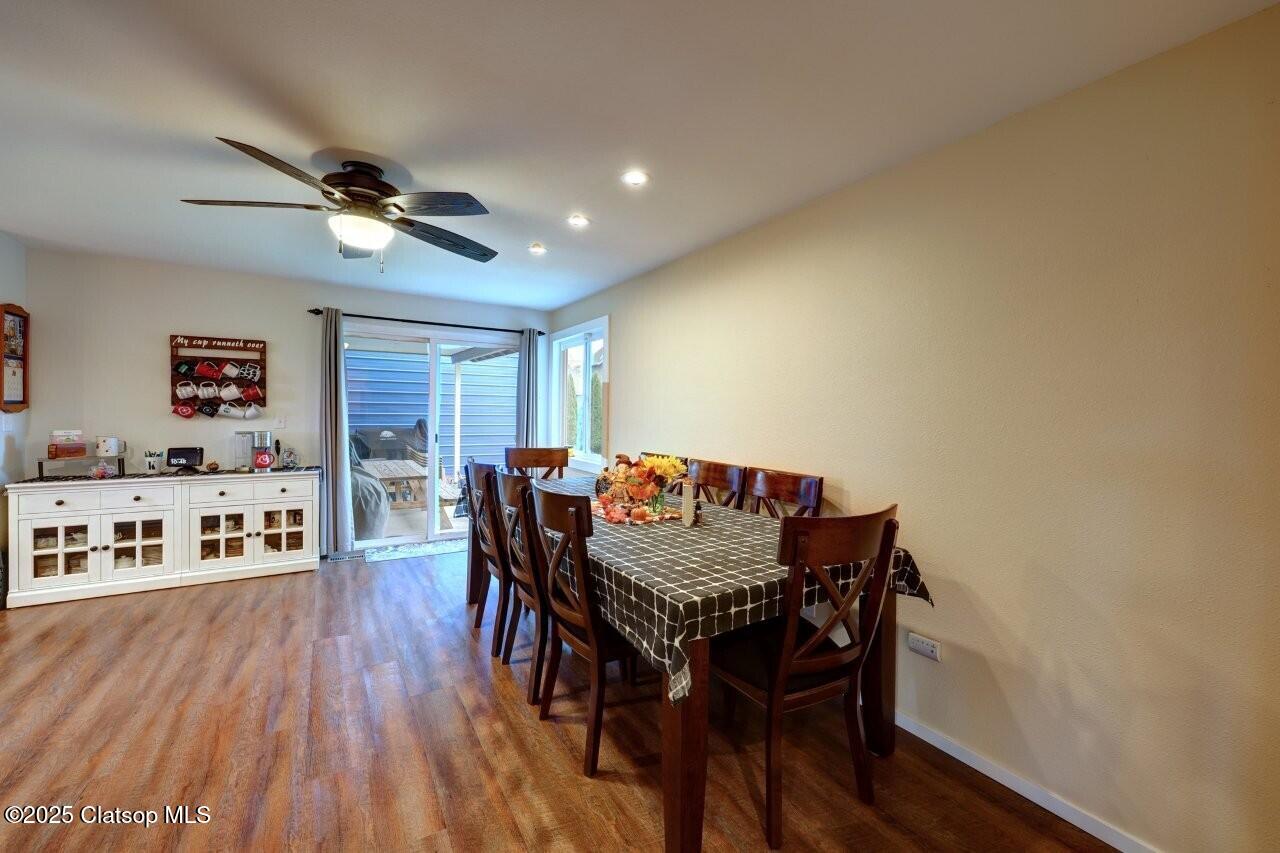 246 W Harbor Street Property Photo 16