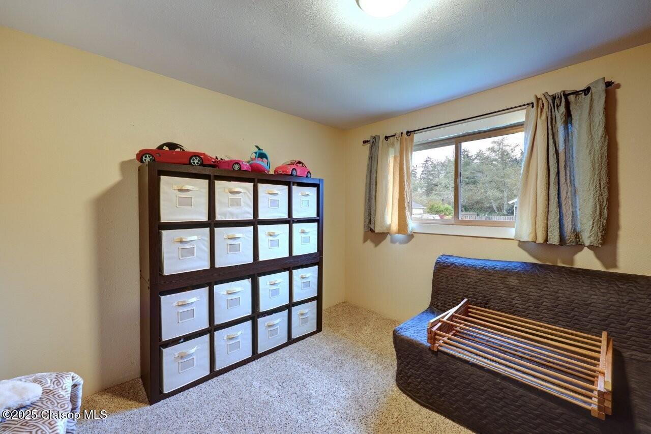 246 W Harbor Street Property Photo 23