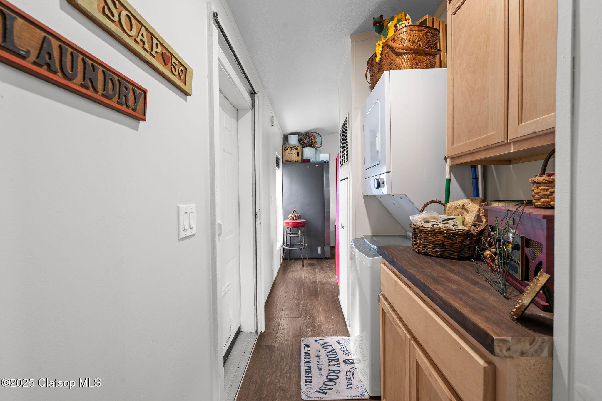 42280 Lois Loop #2 Property Photo 10
