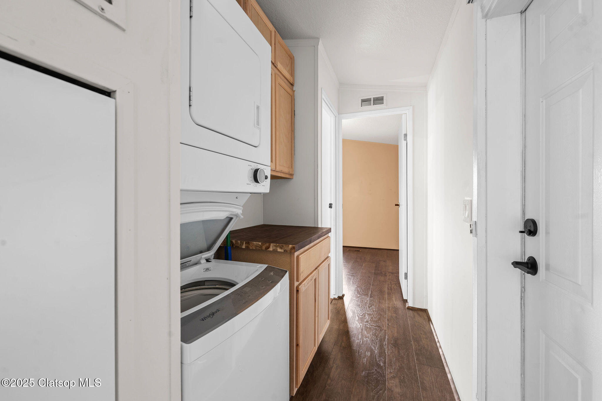 42280 Lois Loop #2 Property Photo 12