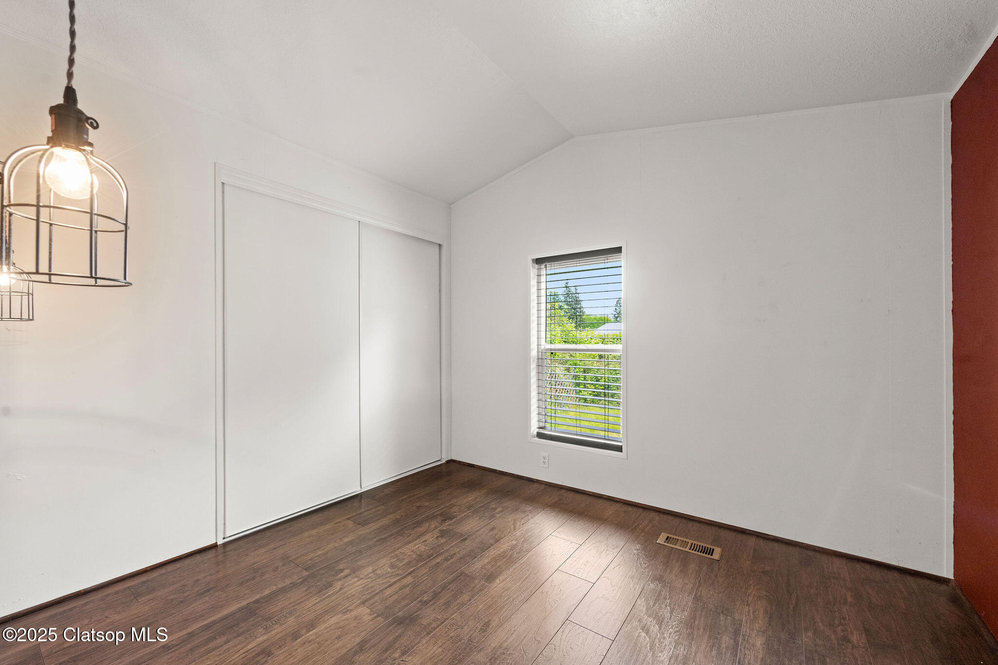 42280 Lois Loop #2 Property Photo 15