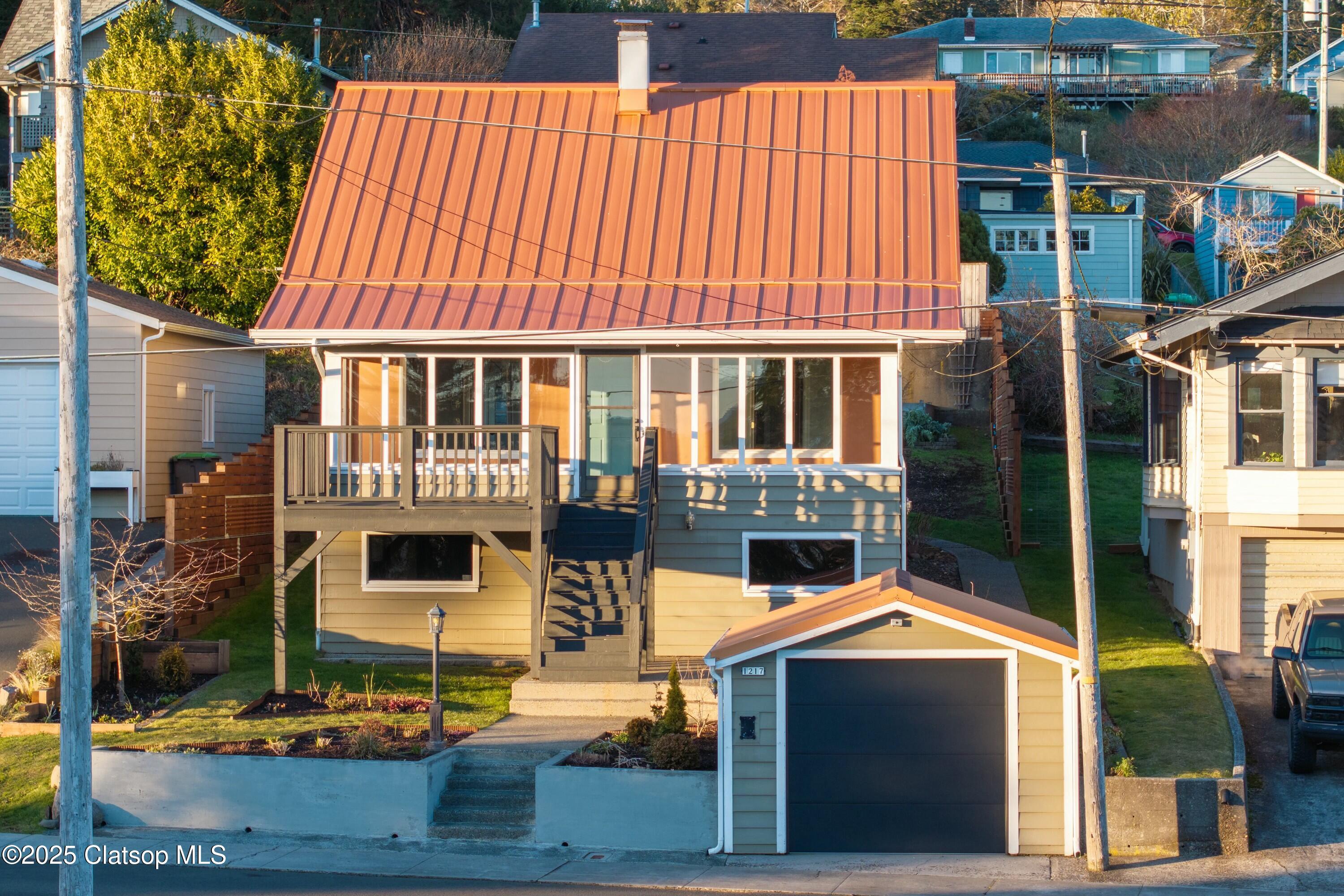 1217 Alameda Avenue Property Photo 1