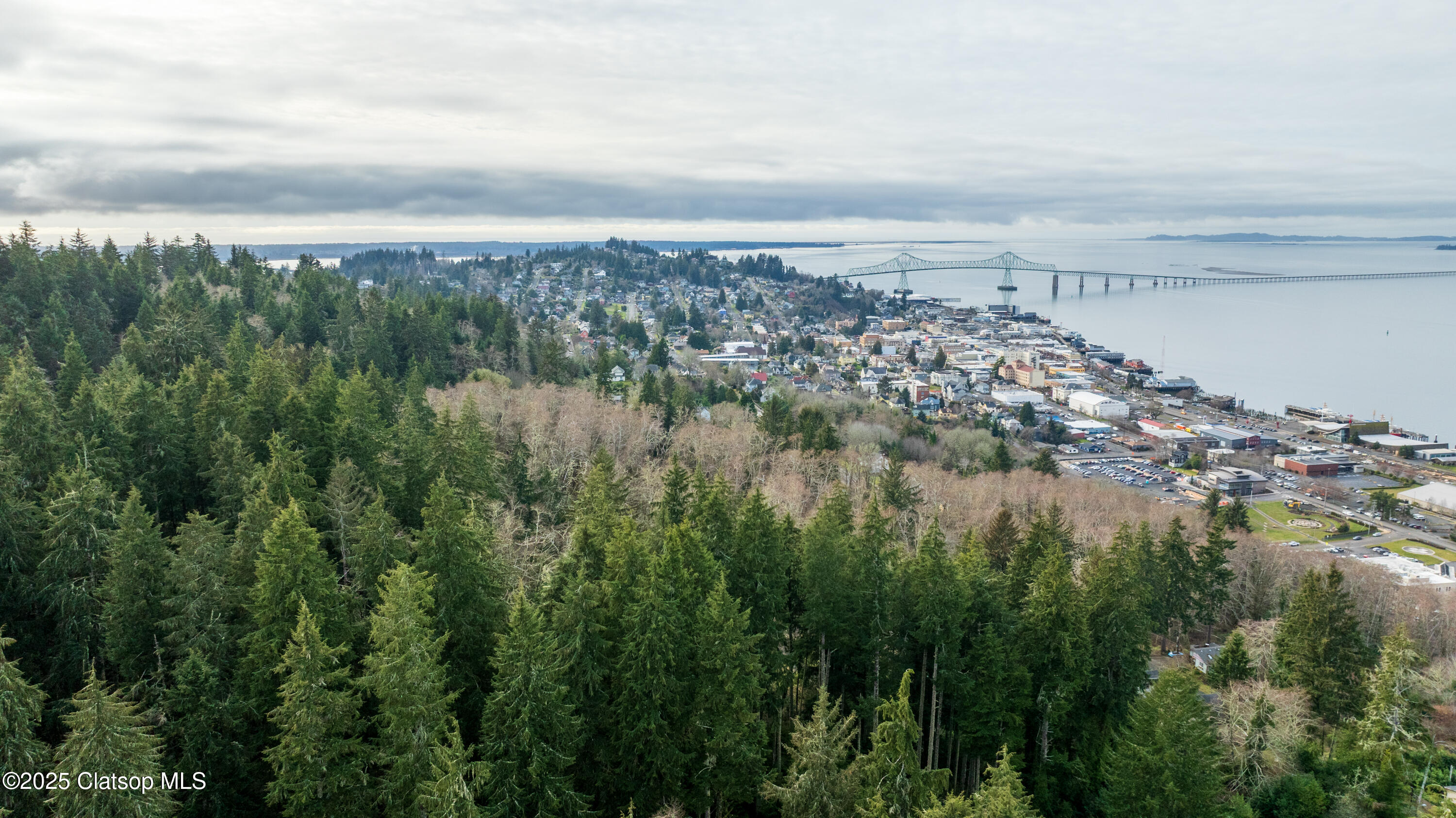 1044 22nd Street Property Photo 9