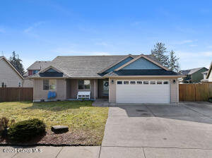 375 Kalmia Avenue Property Photo