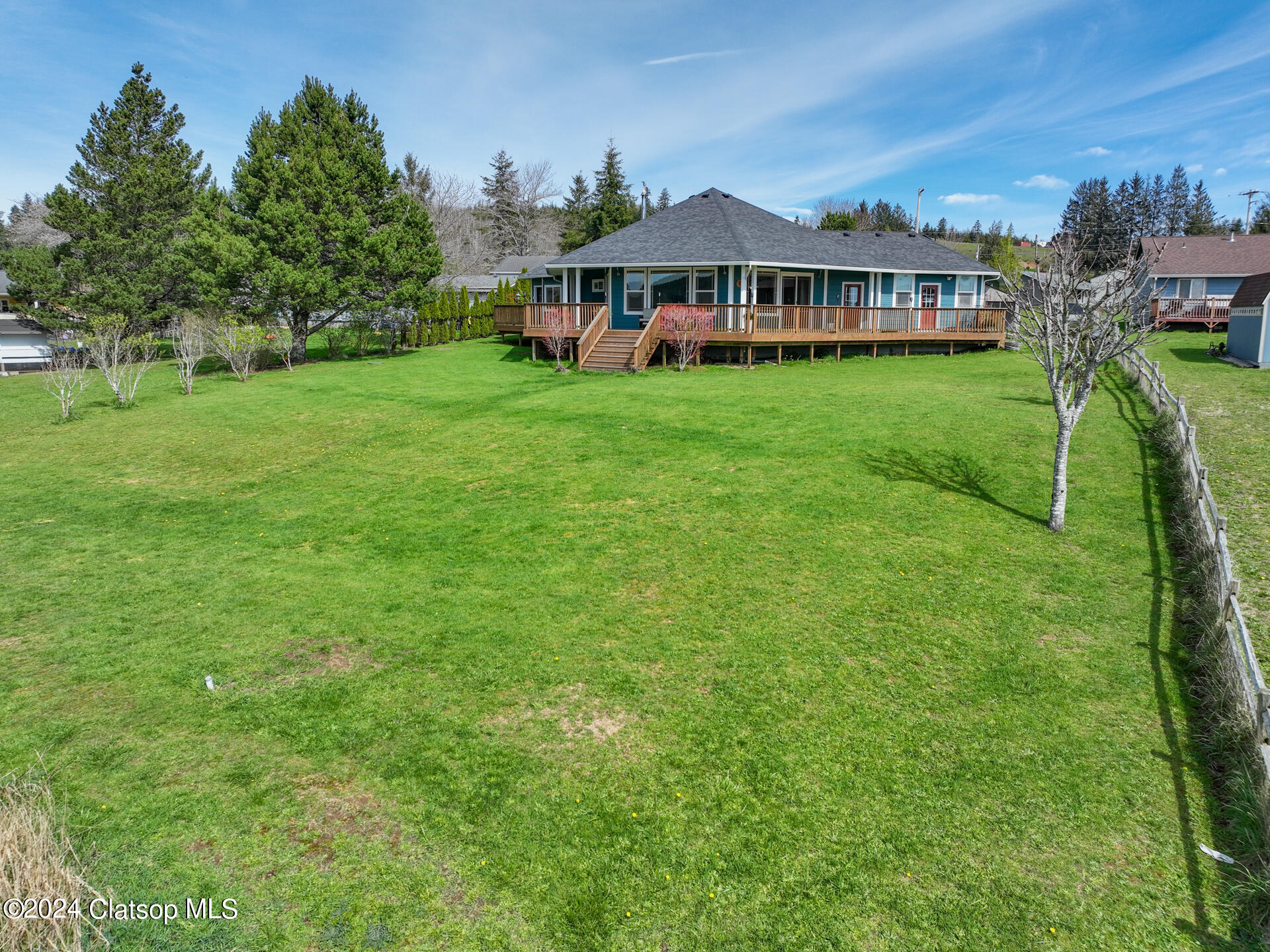 90278 Logan Road Property Photo 3