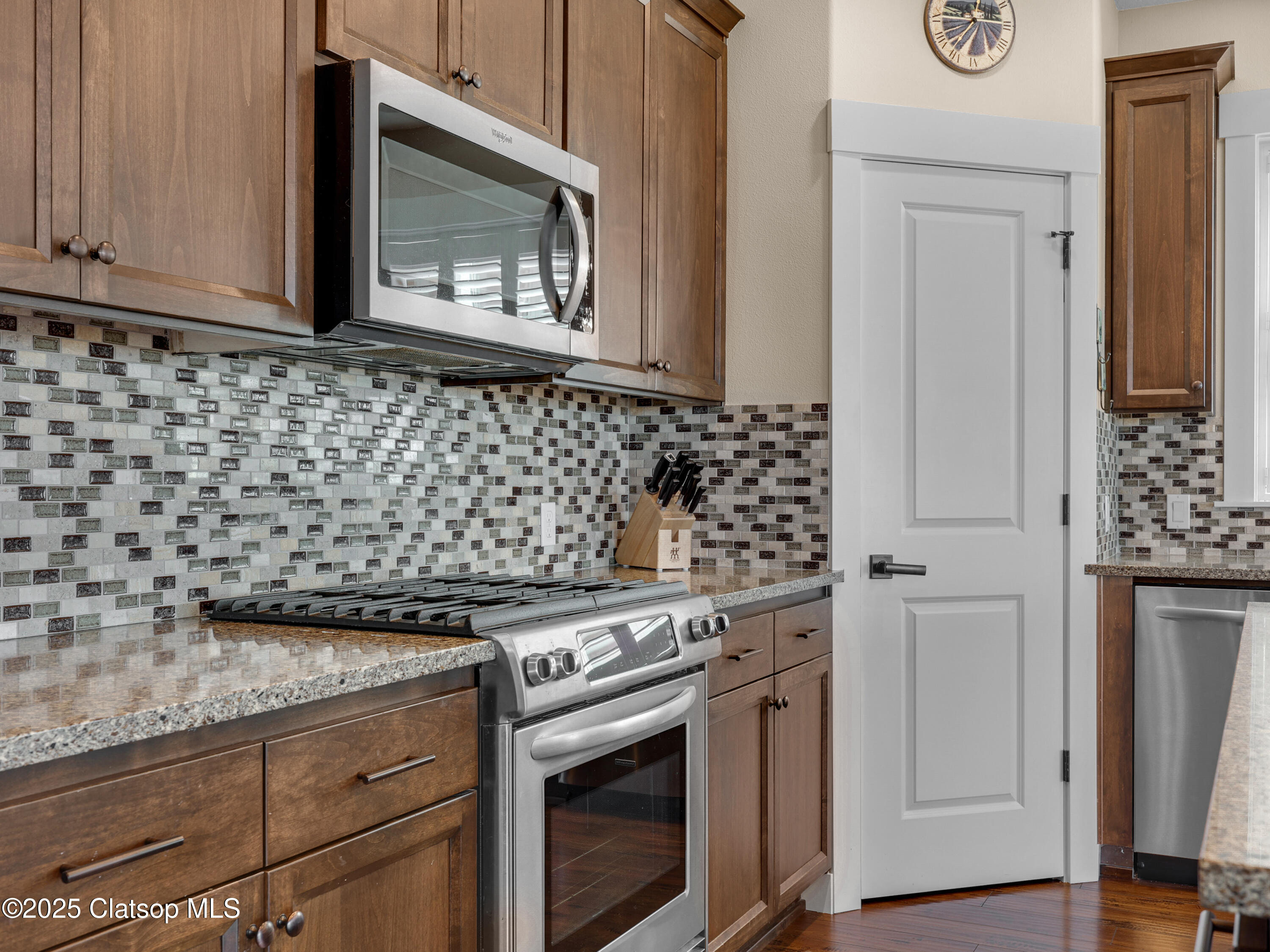 1775 Thompson Falls Drive Property Photo 16